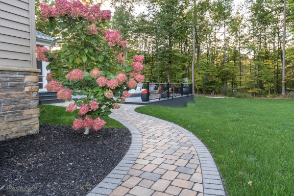 Cleveland Area Landscape Walk Installation in Northeast Ohio
