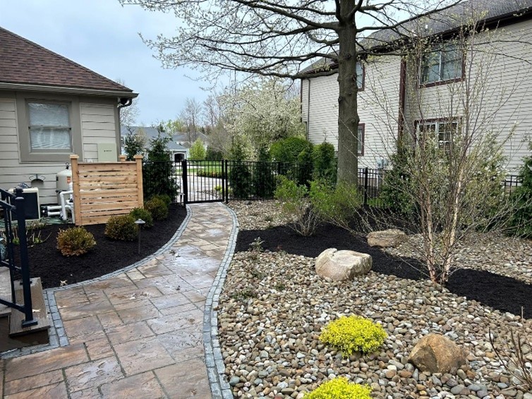 Cleveland Area Landscaping Company Installs Hardscapes in Northeast Ohio