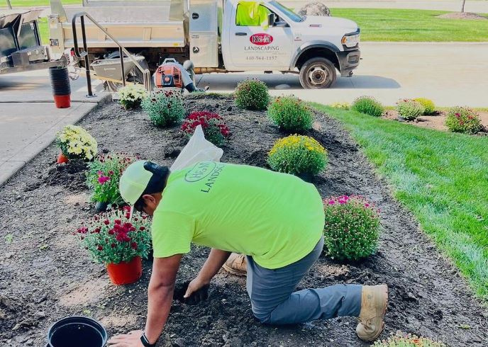 Cleveland Area Landscaping Tips to Spruce up Your Lawn in Northeast Ohio