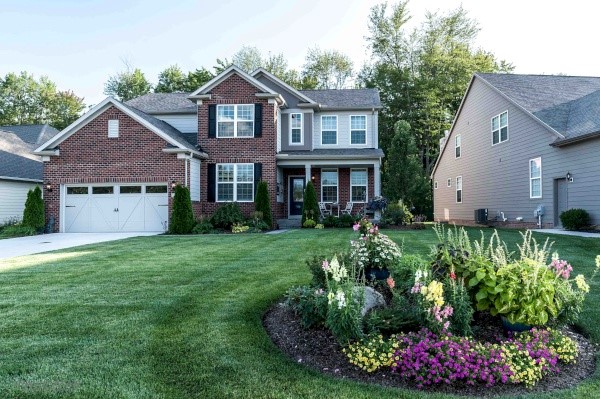 Cleveland Area Landscape Mowing Tips for Yards in Northeast Ohio