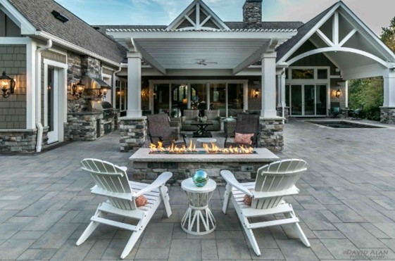 Cleveland Area Landscaping Company Designs & Installs Backyard Oasis