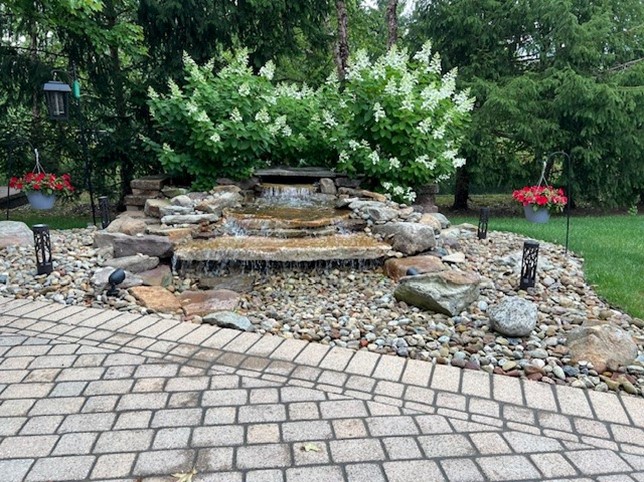 Cleveland Area Landscaping Company Designs & Installs Water Features